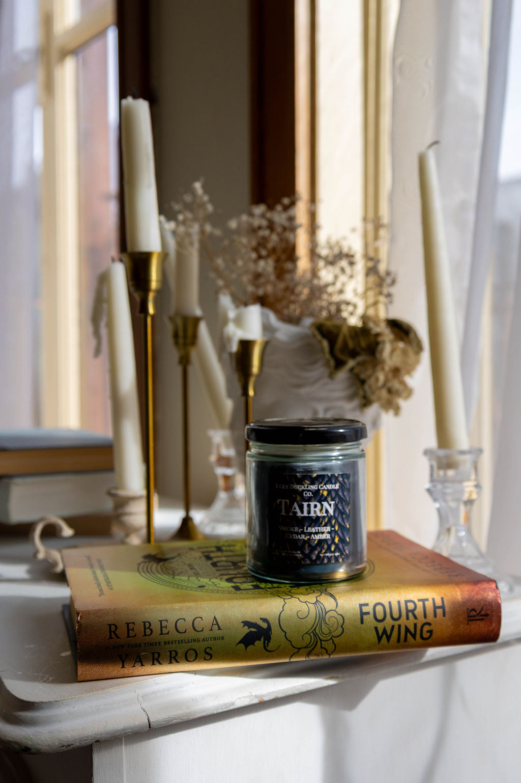 Tairn Bookish Candle